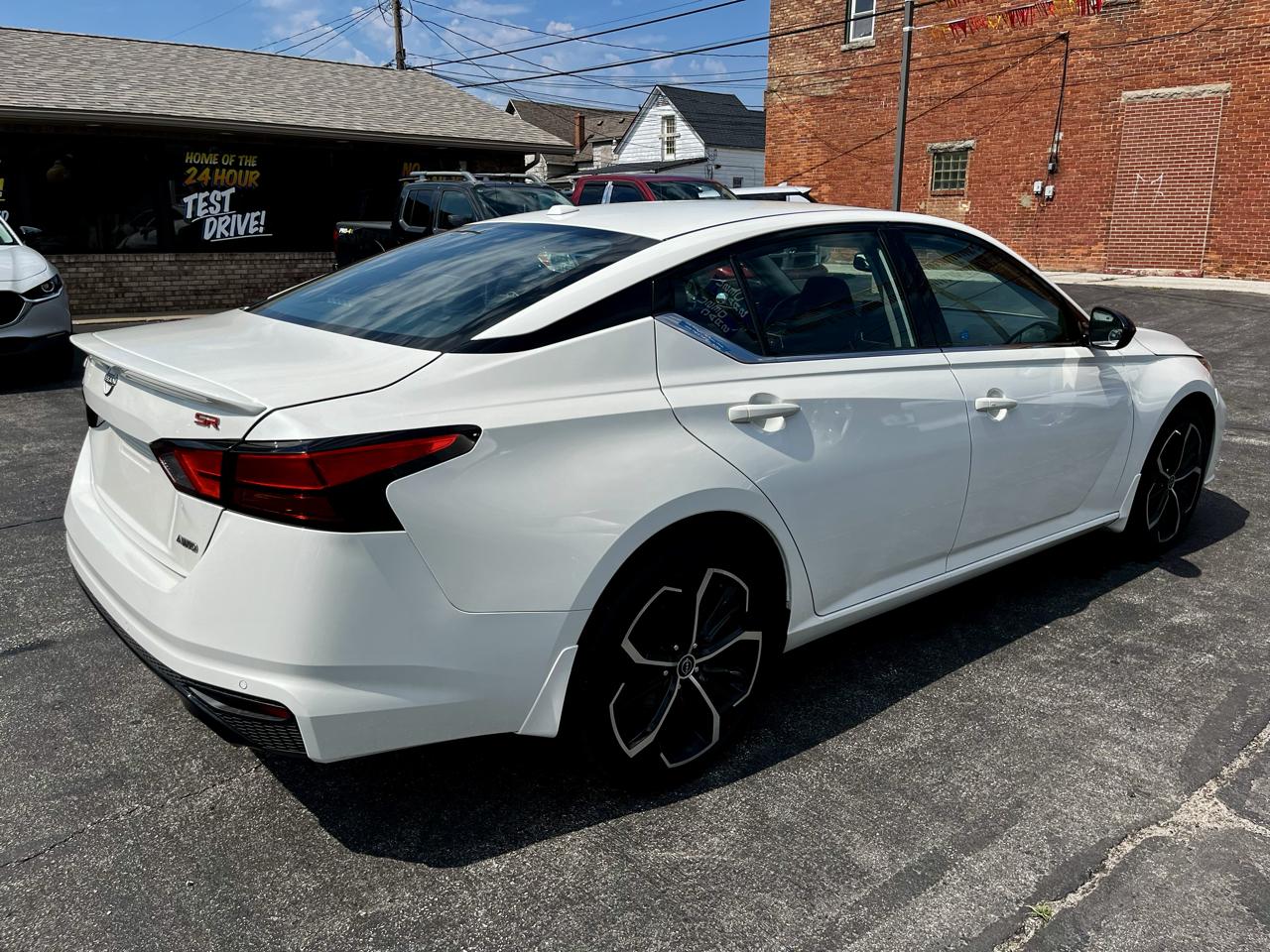 Nissan Altima 2.5 SR AWD Sedan 2023