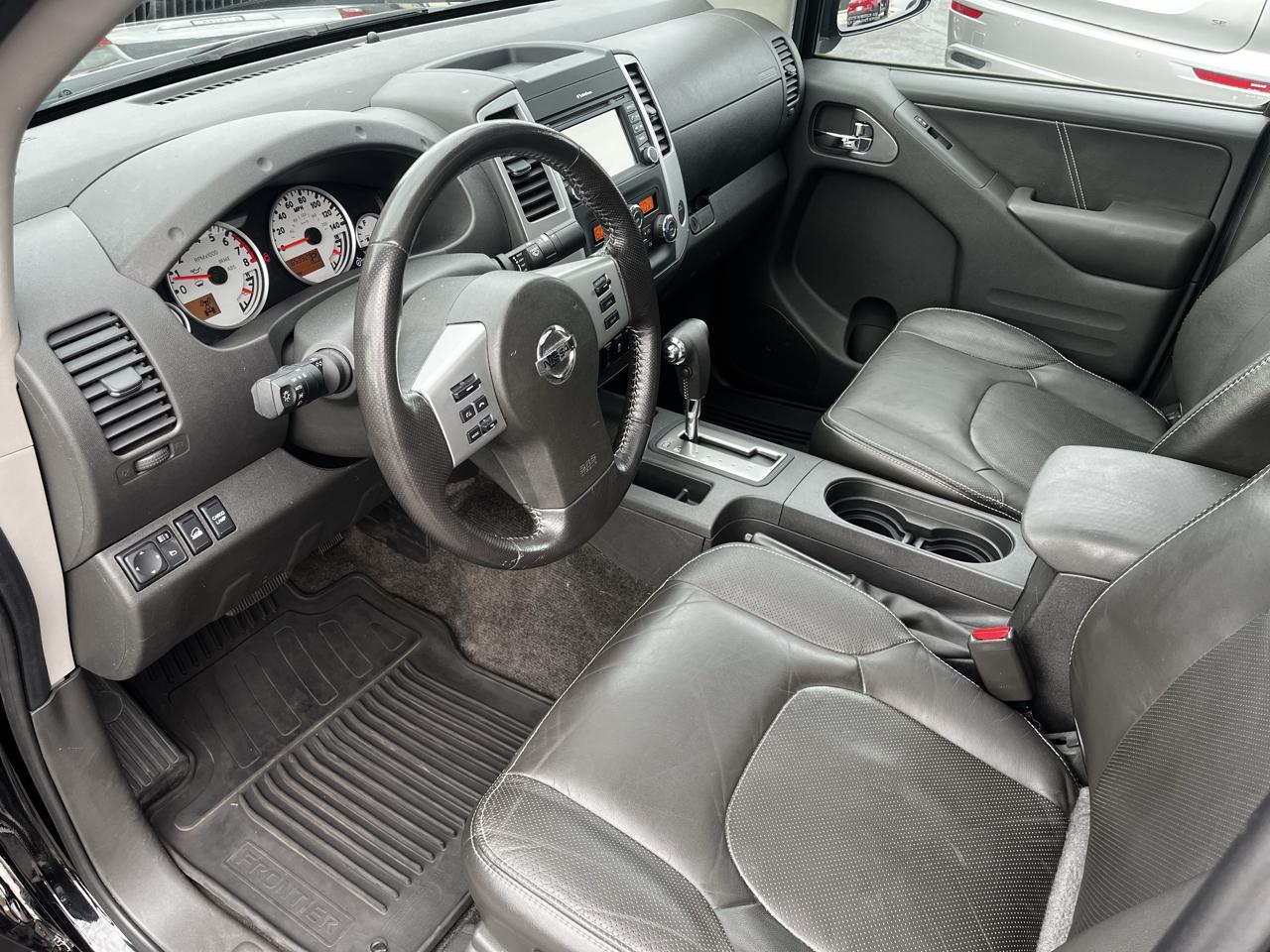 Nissan Frontier Crew Cab 4x4 PRO-4X Auto 2017