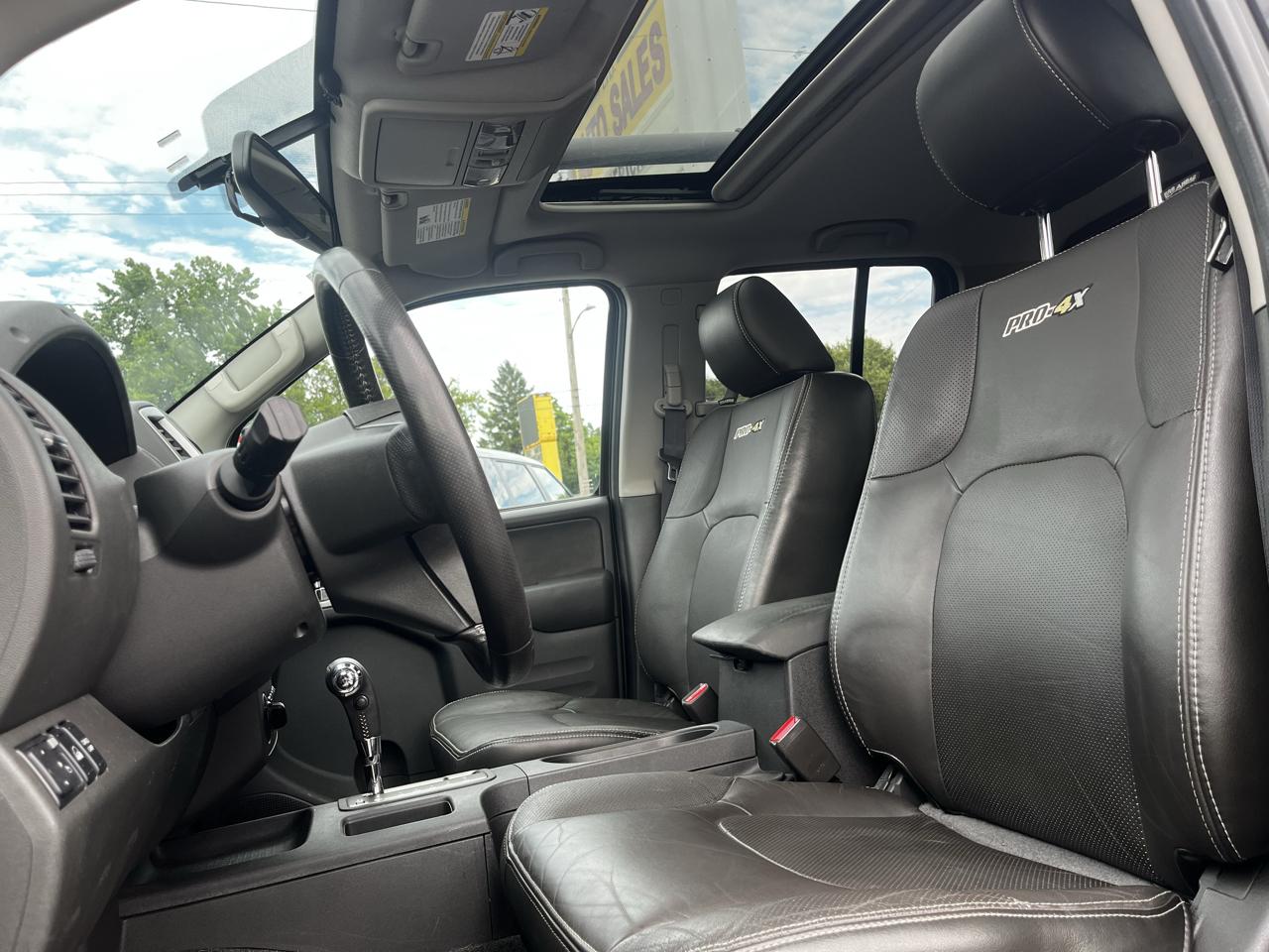 Nissan Frontier Crew Cab 4x4 PRO-4X Auto 2017