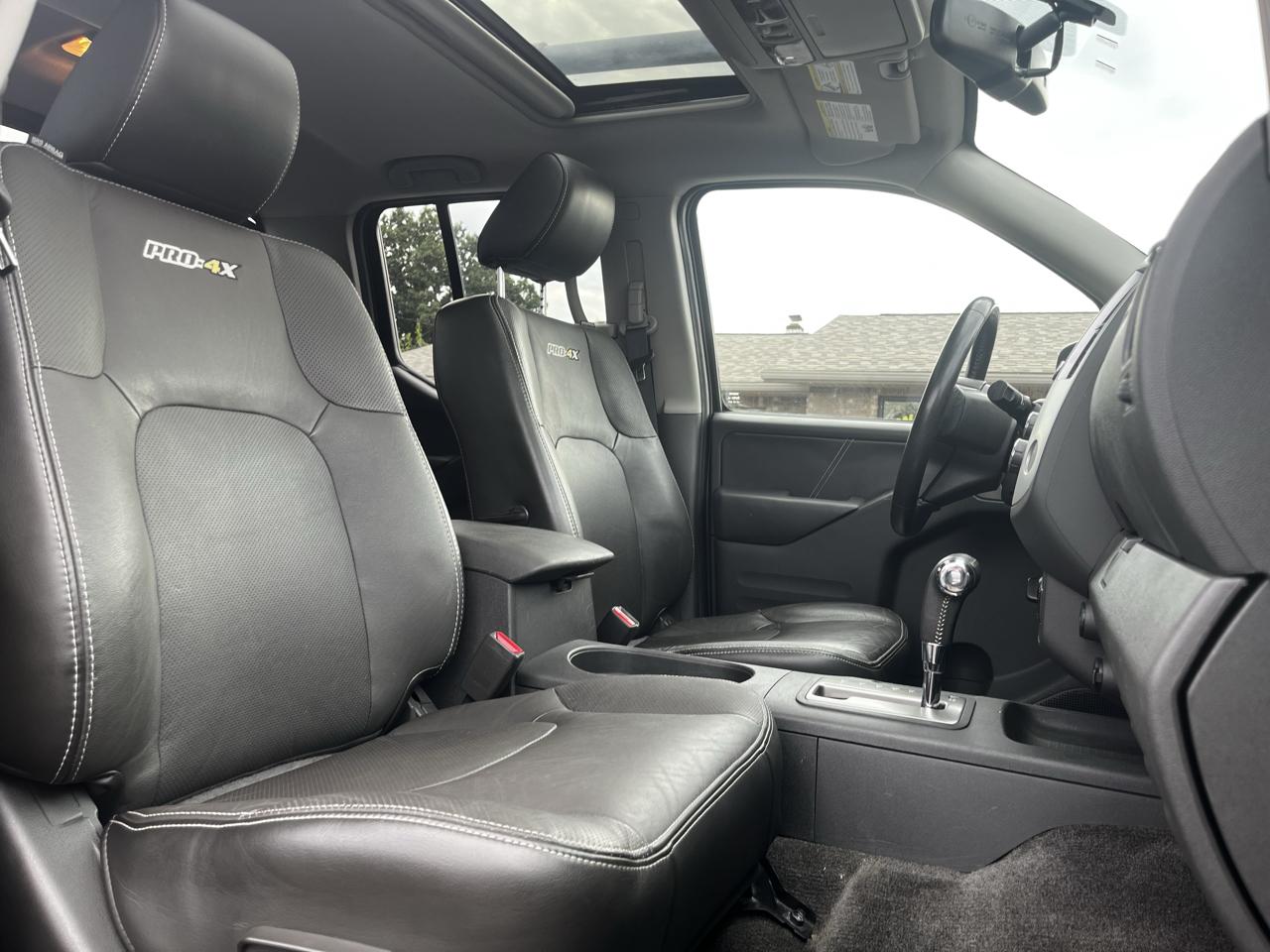Nissan Frontier Crew Cab 4x4 PRO-4X Auto 2017