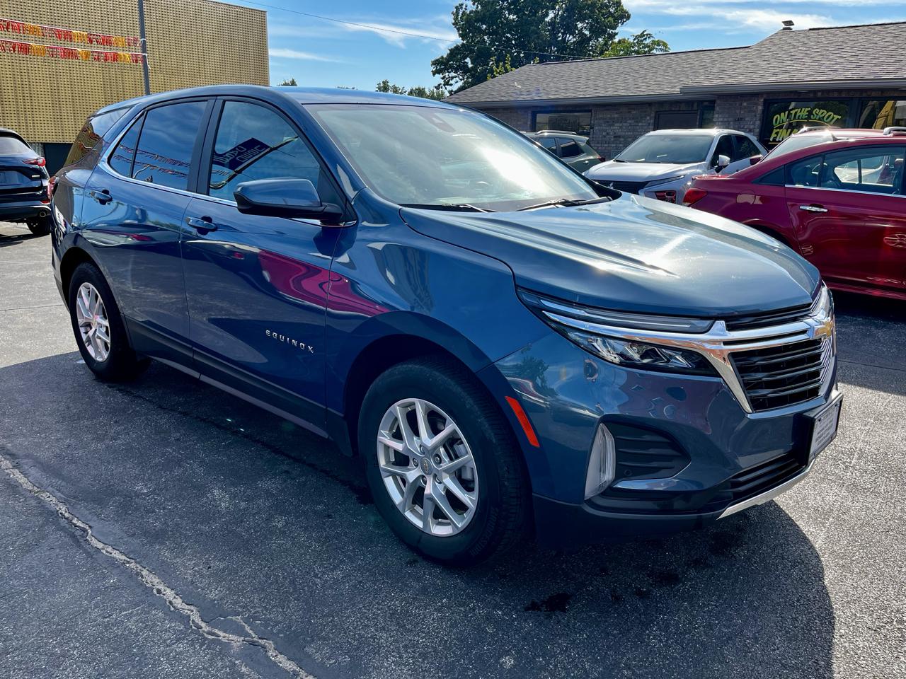 Chevrolet Equinox AWD 4dr LT w/1LT 2024