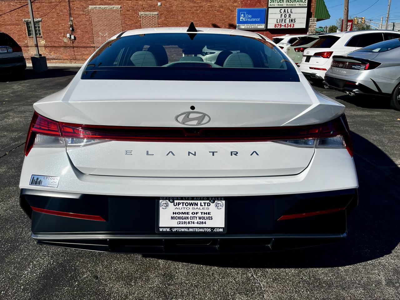 Hyundai Elantra SEL Convenience IVT 2025
