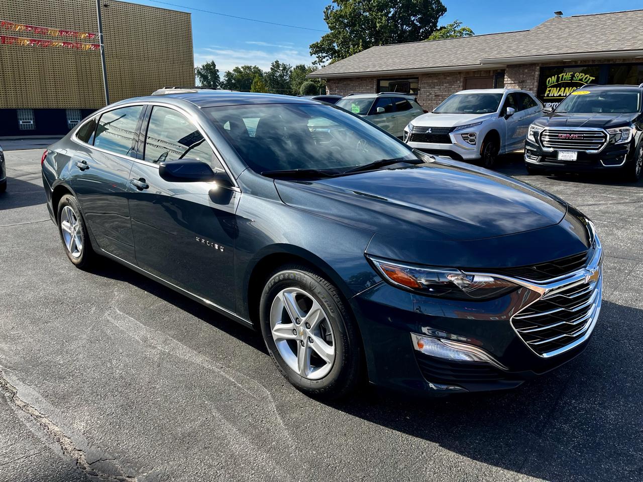Chevrolet Malibu 4dr Sdn LS w/1LS 2021