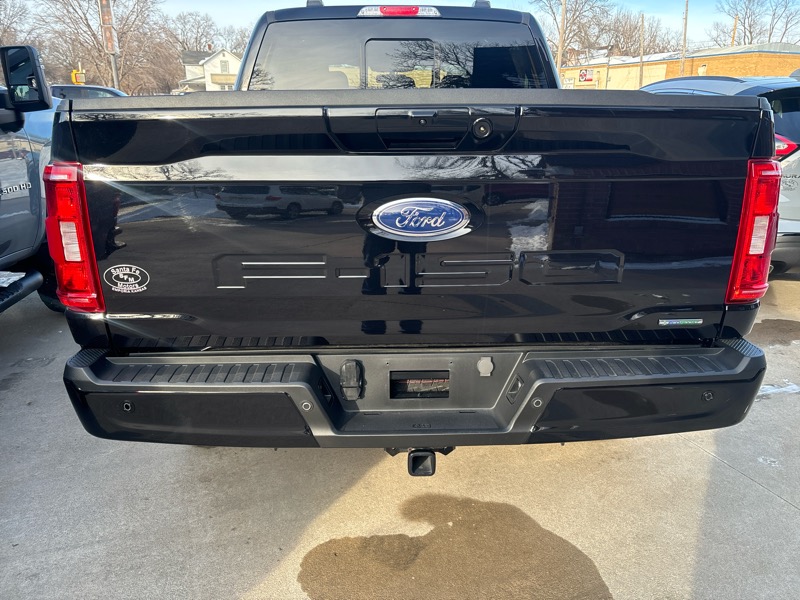 Ford F-150 4WD SuperCrew 145" XLT 2023