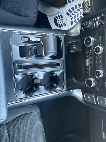 Ford F-150 4WD SuperCrew 145" XLT 2023