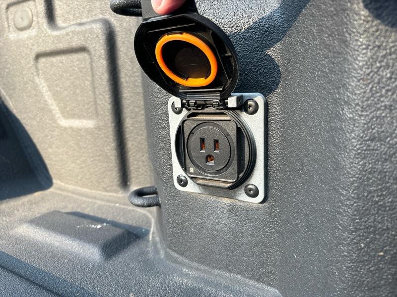 Chevrolet Silverado 1500 4WD Crew Cab 147" LT Trail Boss 2023