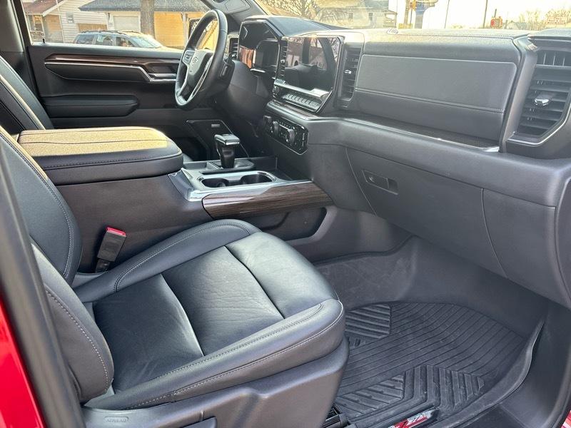 Chevrolet Silverado 1500 4WD Crew Cab 147" LT Trail Boss 2023