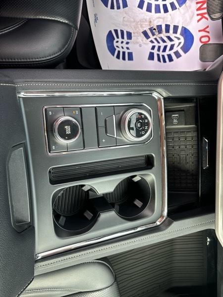 Ford Expedition MAX XLT 4WD 2024