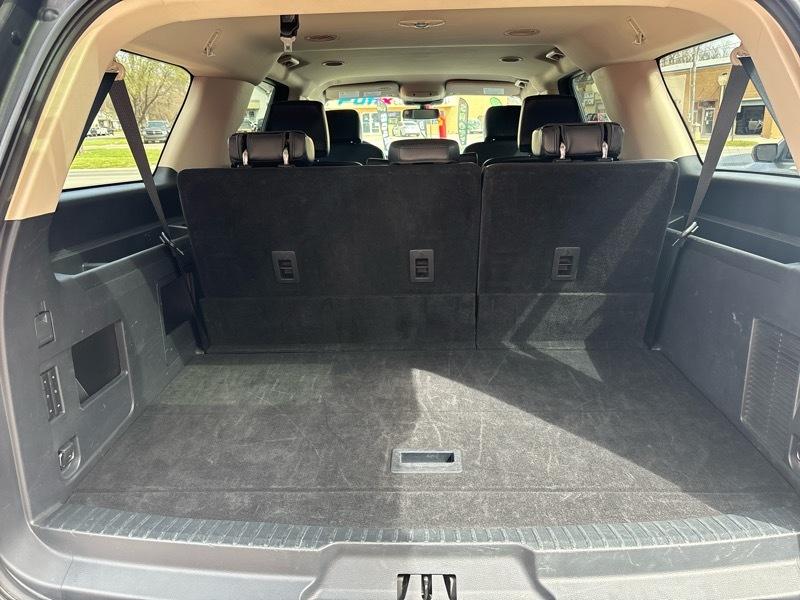 Ford Expedition MAX XLT 4WD 2024