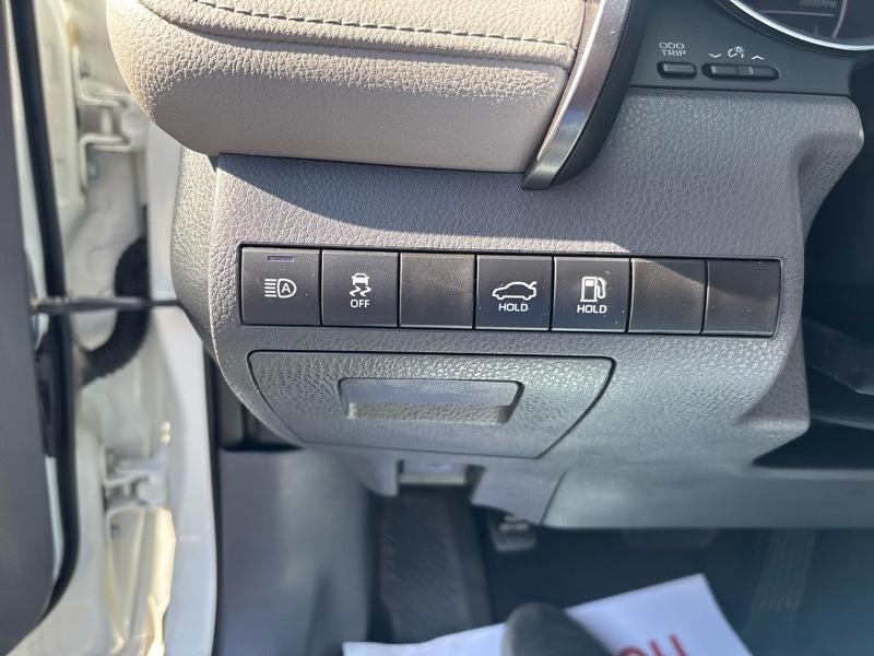 Toyota Camry LE 2023