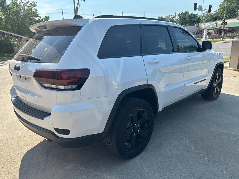 Jeep Grand Cherokee Laredo 4WD 2018