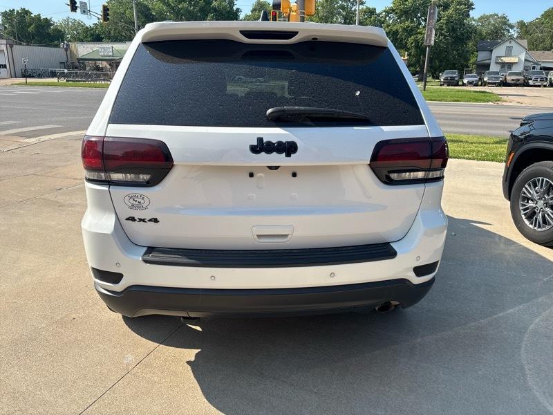 Jeep Grand Cherokee Laredo 4WD 2018