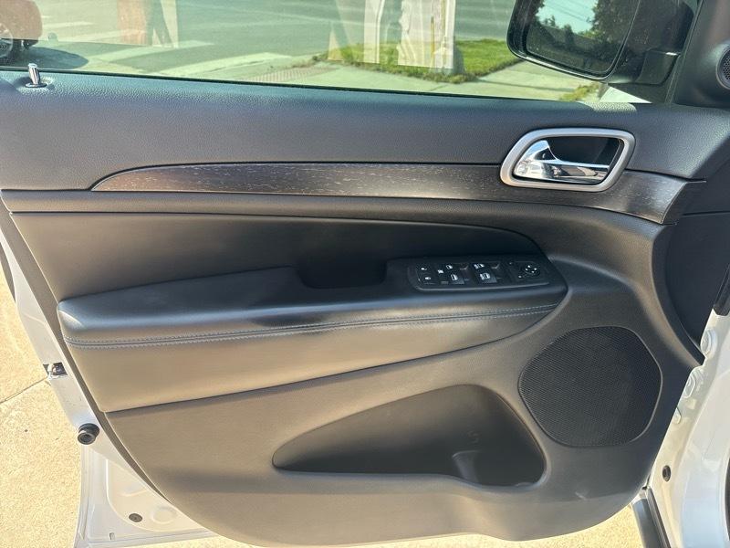 Jeep Grand Cherokee Laredo 4WD 2018
