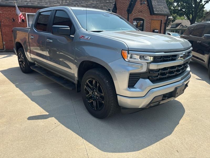Chevrolet Silverado 1500 4WD Crew Cab 147" RST 2024