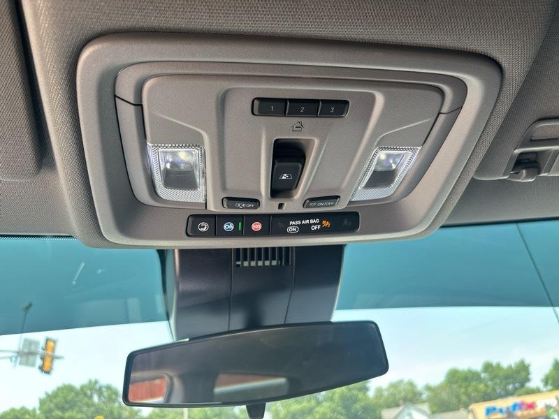 Chevrolet Silverado 1500 4WD Crew Cab 147" RST 2024