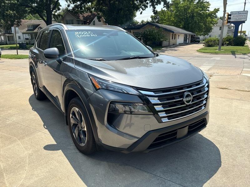 Nissan Rogue SV 2025