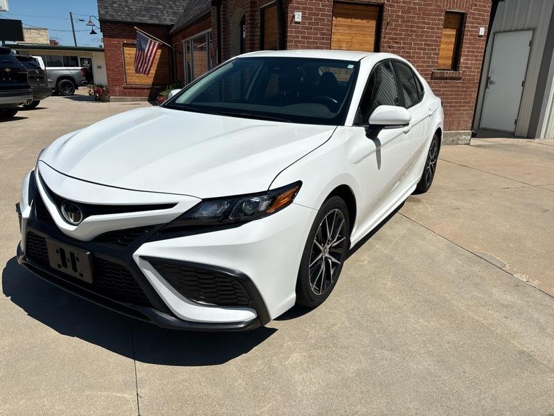 Toyota Camry SE Nightshade Edition 2024