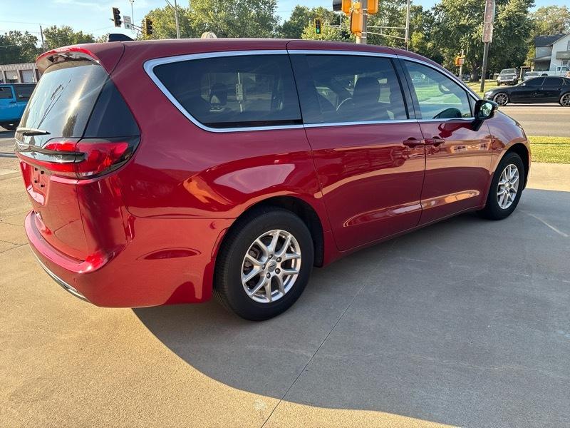 Chrysler Pacifica Select 2025