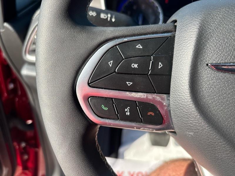 Chrysler Pacifica Select 2025