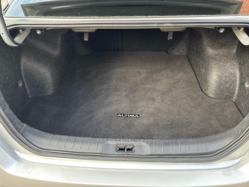 Nissan Altima 2.5 SV 2025
