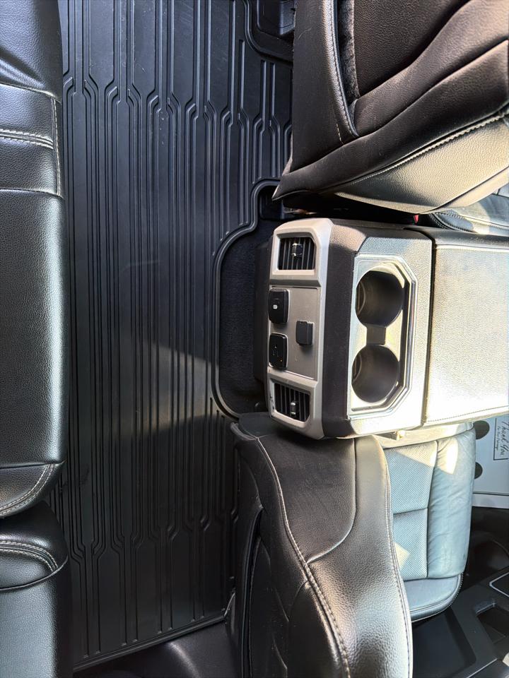 Ford F-350 SD Lariat Crew Cab DRW 4WD 2020
