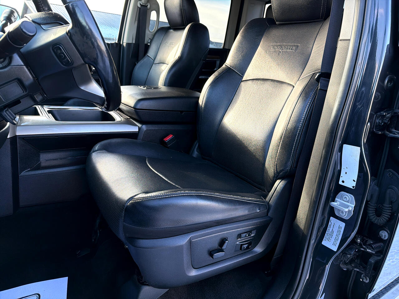 RAM 3500 Laramie Crew Cab LWB 4WD DRW 2017