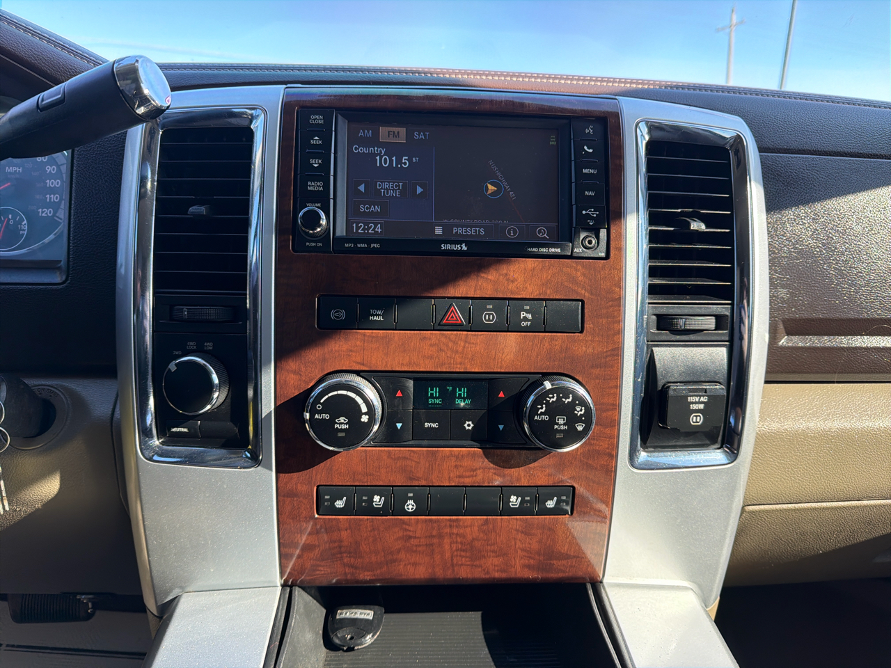 RAM 3500 4WD Crew Cab 169" Laramie 2011