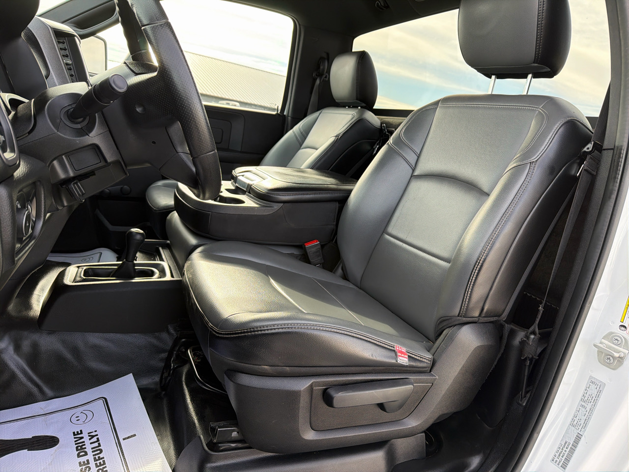 RAM 2500 Tradesman Regular Cab 4WD 2023