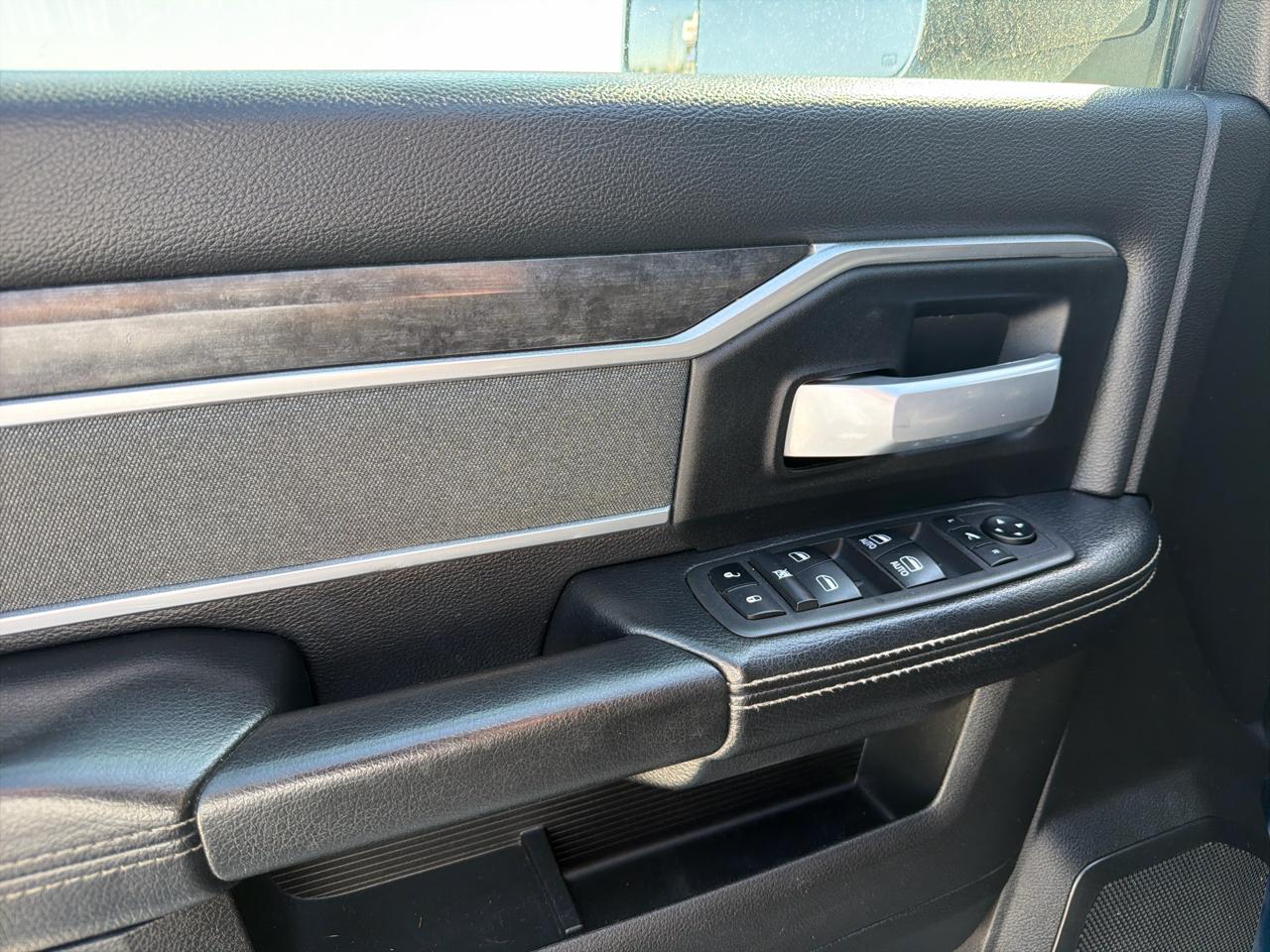 RAM 3500 Lone Star 4x4 Crew Cab 8' Box 2021