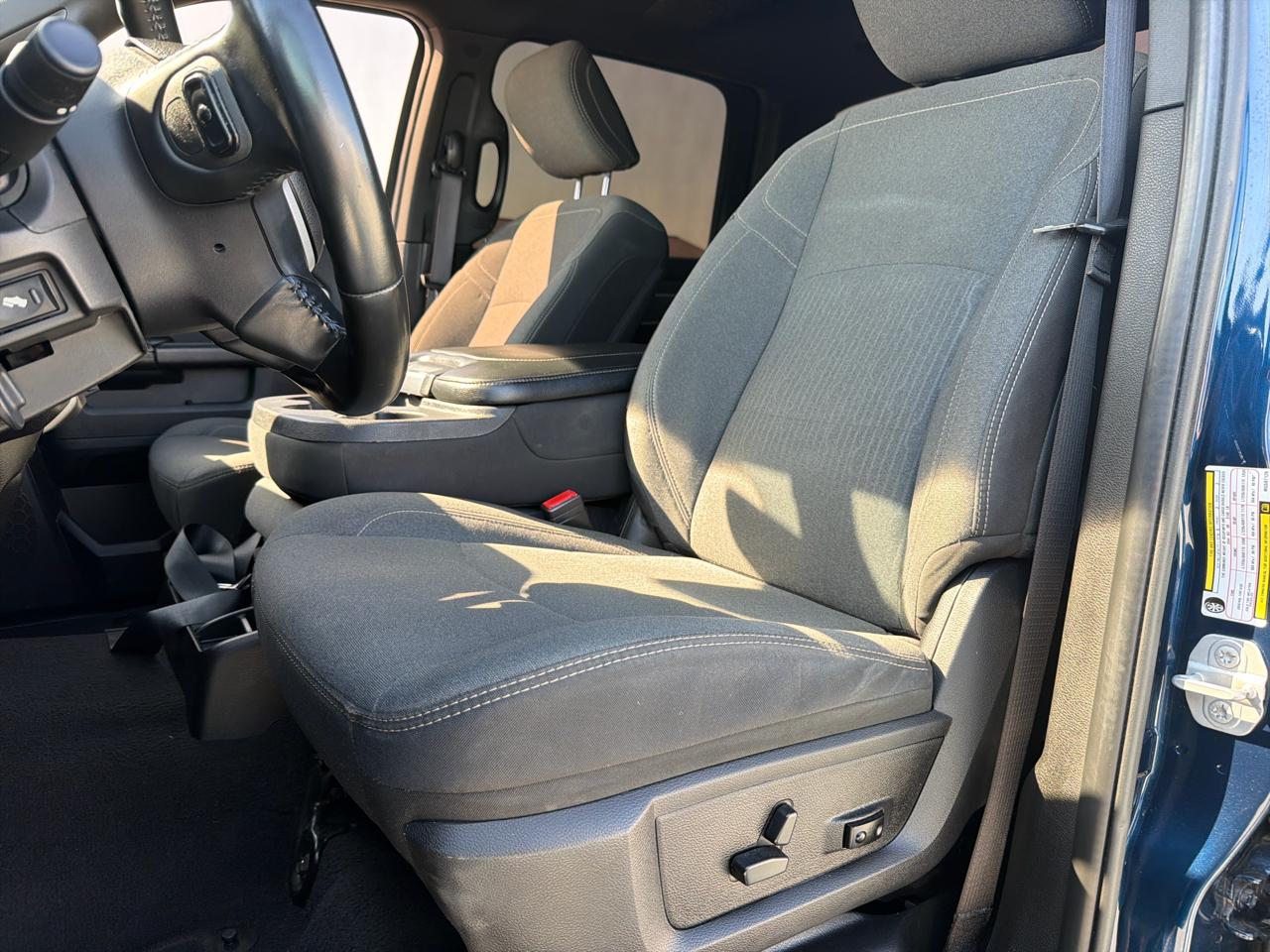 RAM 3500 Lone Star 4x4 Crew Cab 8' Box 2021