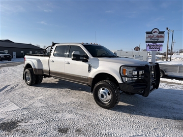 2017 Ford F-350 SD King Ranch Crew Cab Long Bed DRW 4WD