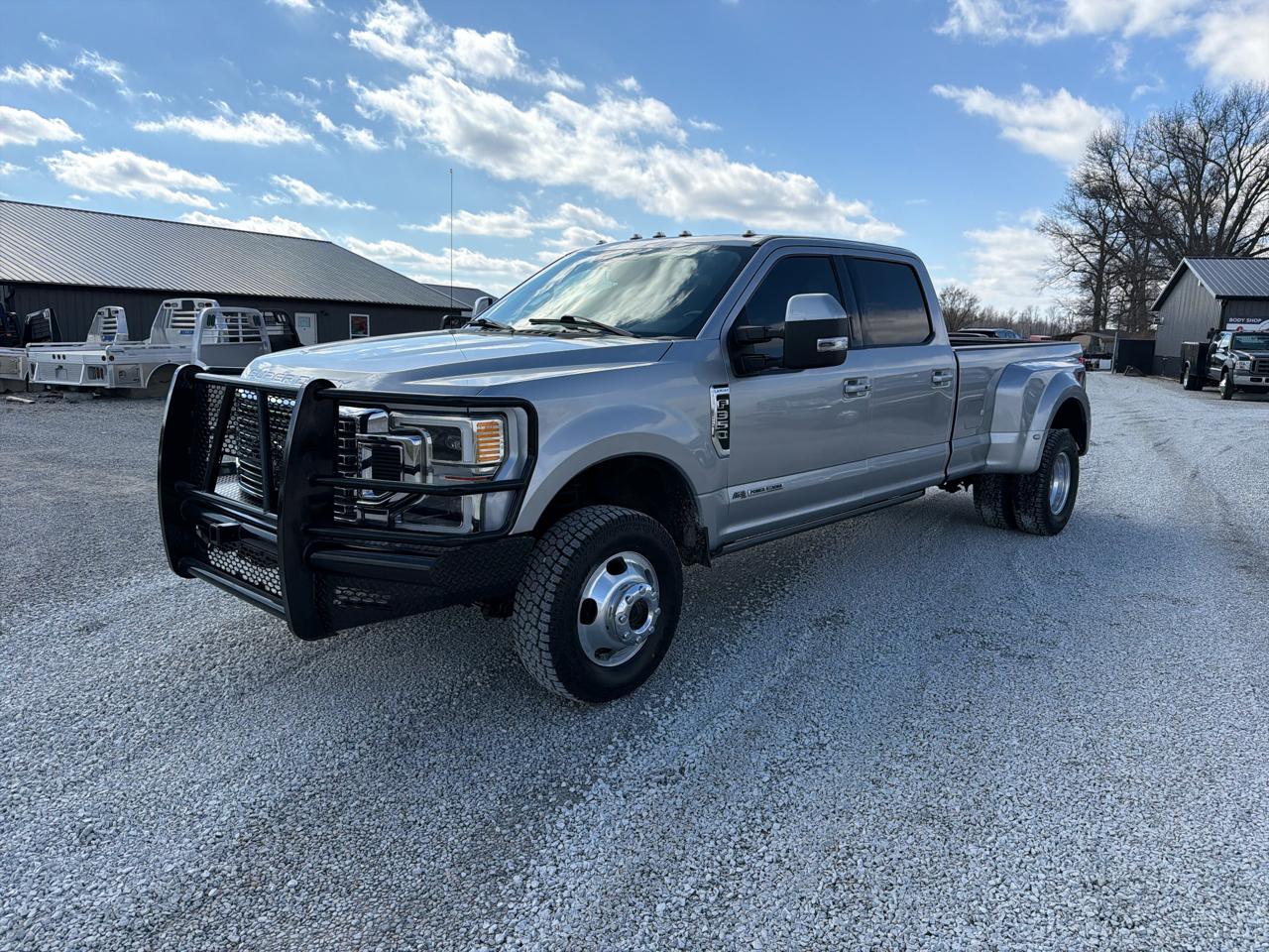 Ford F-350 SD Lariat Crew Cab 4WD DRW 2021