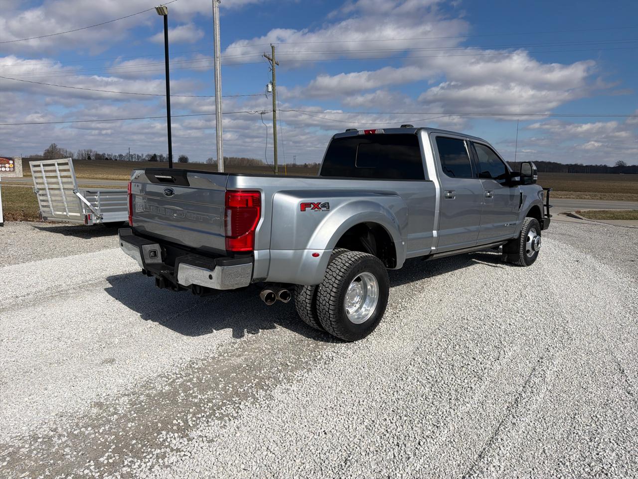 Ford F-350 SD Lariat Crew Cab 4WD DRW 2021