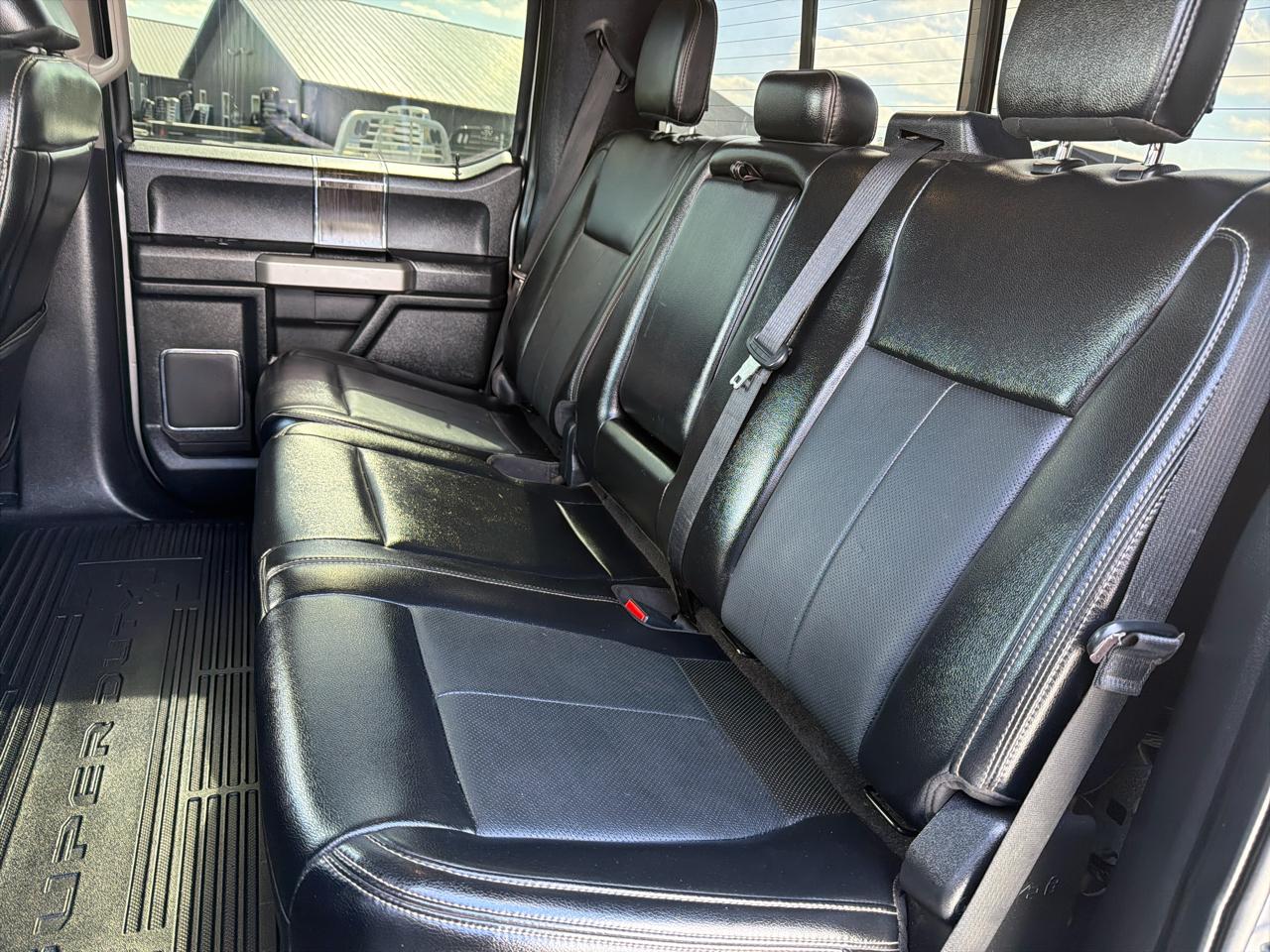 Ford F-350 SD Lariat Crew Cab 4WD DRW 2021