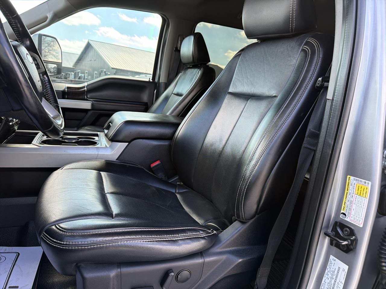 Ford F-350 SD Lariat Crew Cab 4WD DRW 2021