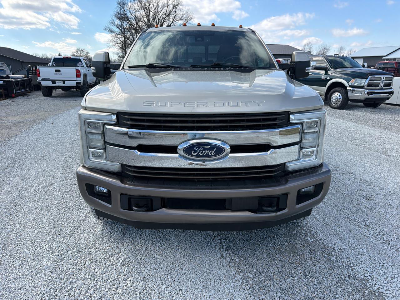 Ford F-350 SD King Ranch Crew Cab Long Bed DRW 4WD 2018