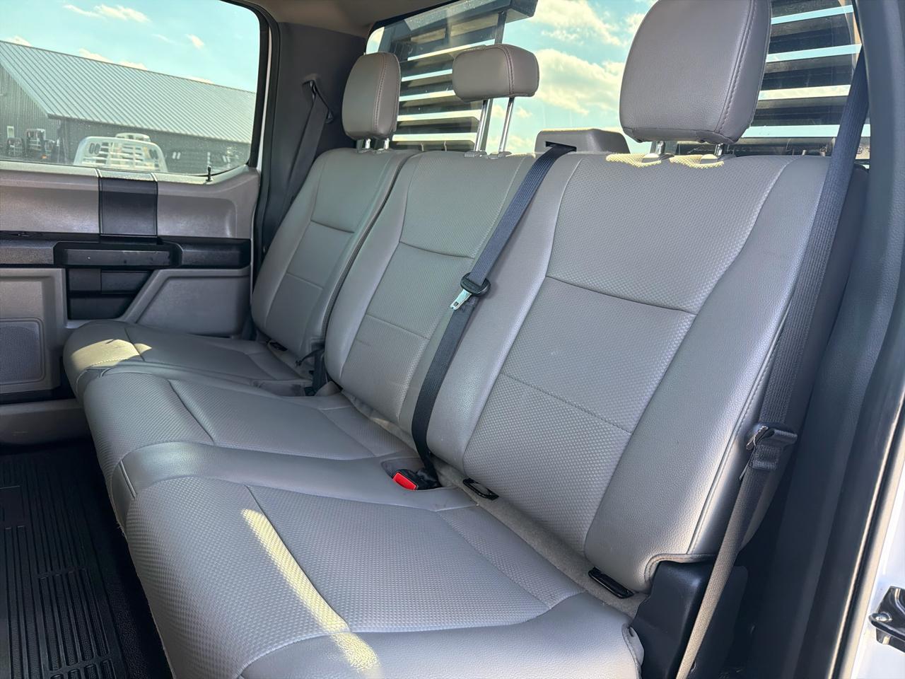 Ford F-550 Crew Cab DRW 4WD 2022