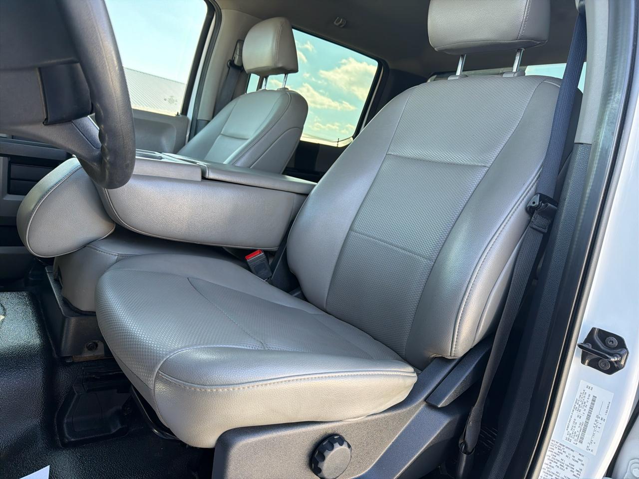 Ford F-550 Crew Cab DRW 4WD 2022