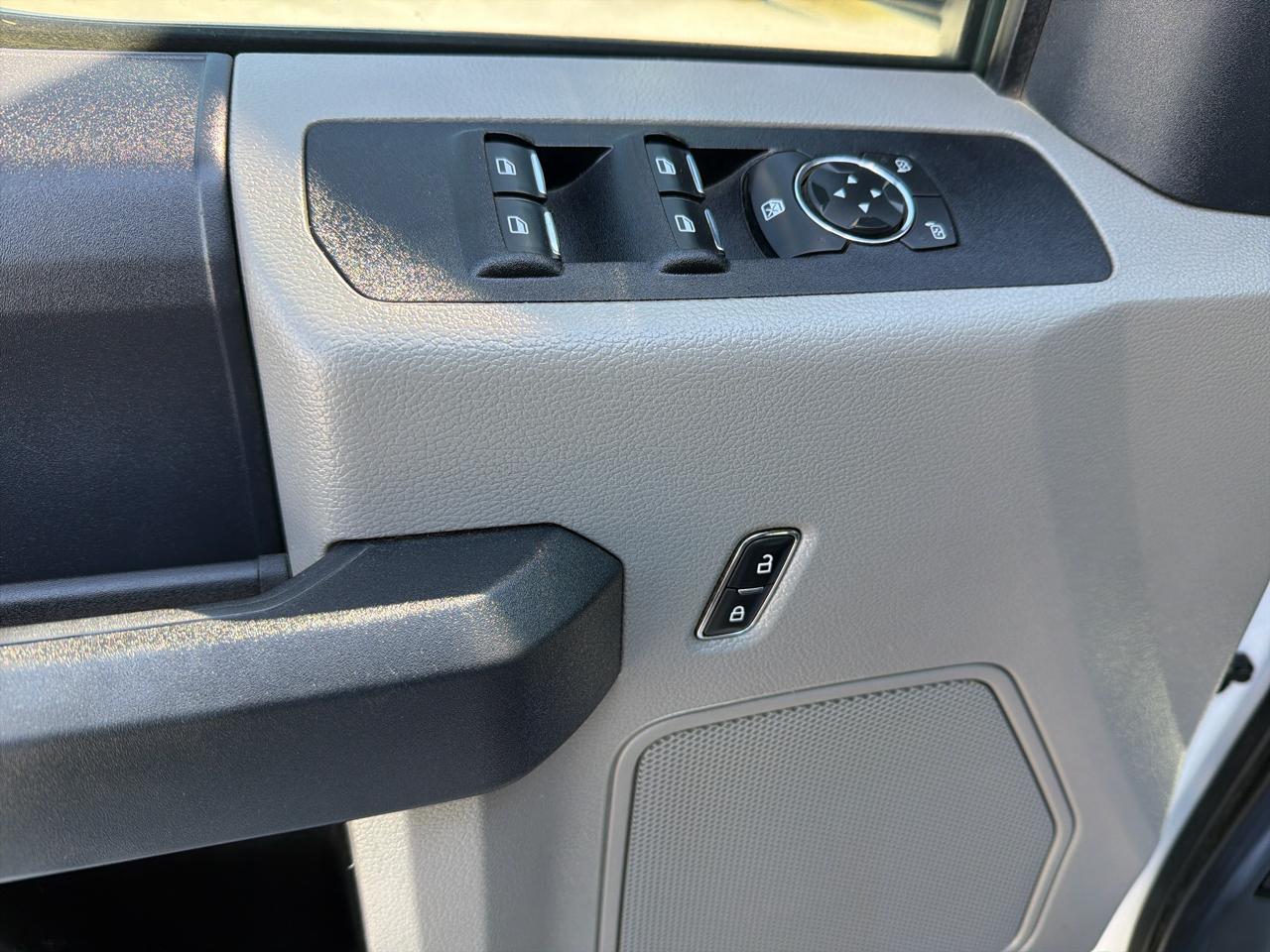 Ford F-550 Crew Cab DRW 4WD 2022