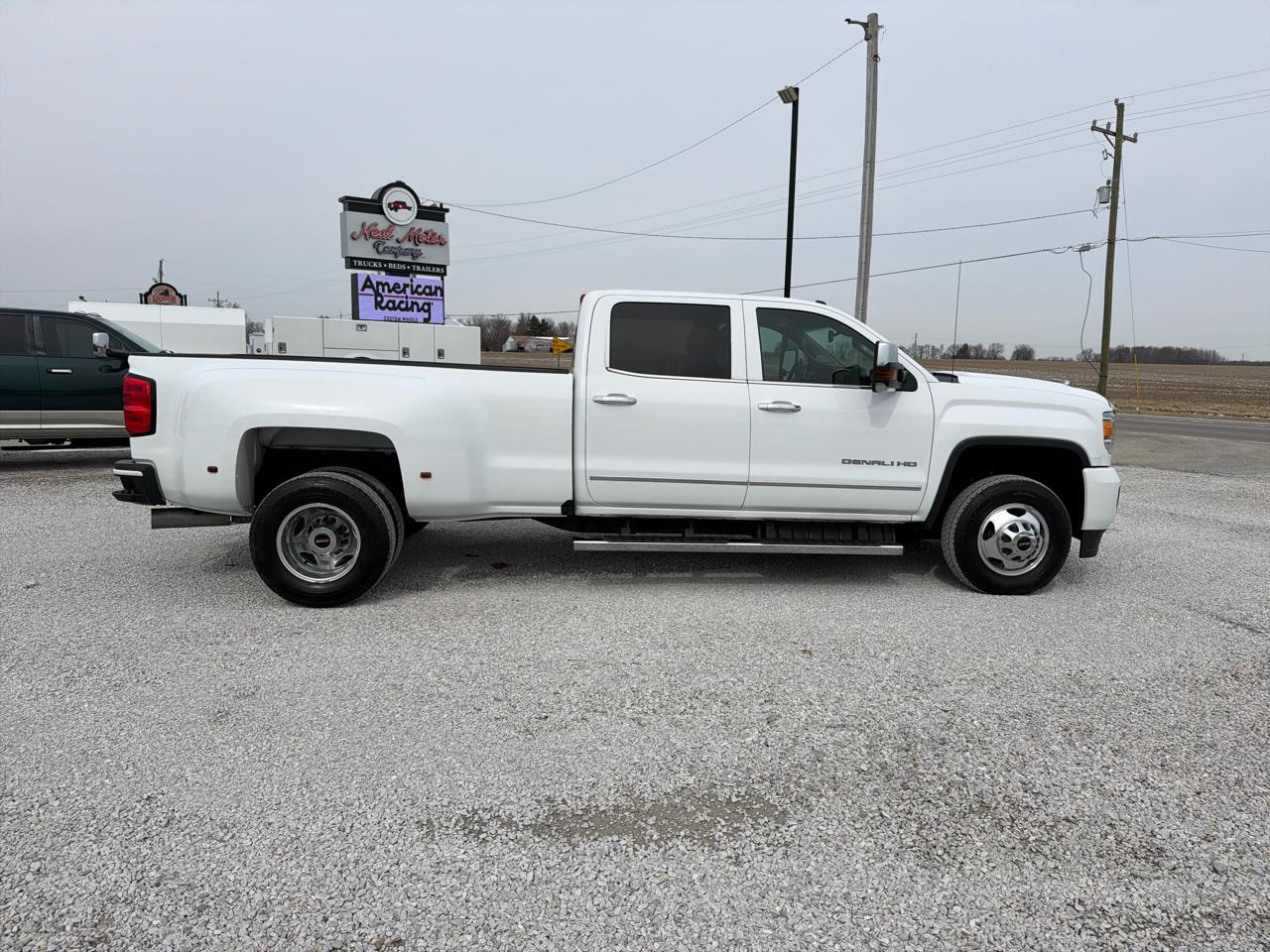 GMC Sierra 3500HD Denali Crew Cab Long Box 4WD 2019