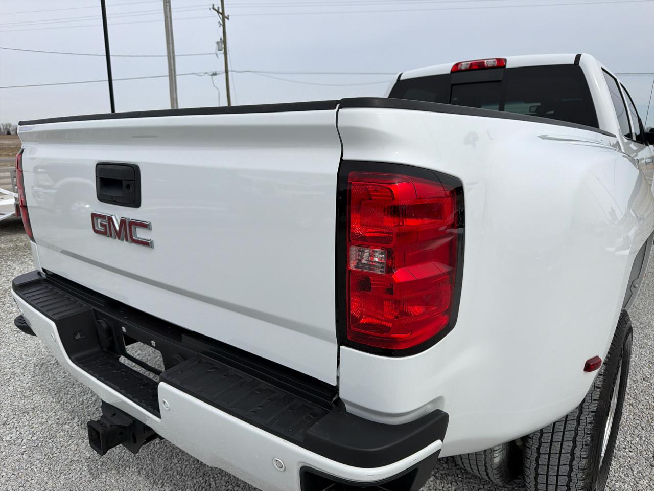 GMC Sierra 3500HD Denali Crew Cab Long Box 4WD 2019