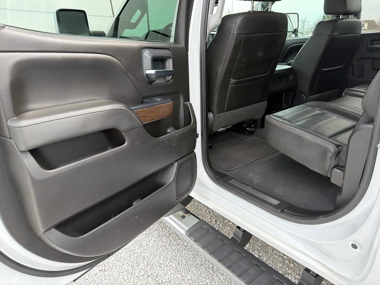 GMC Sierra 3500HD Denali Crew Cab Long Box 4WD 2019