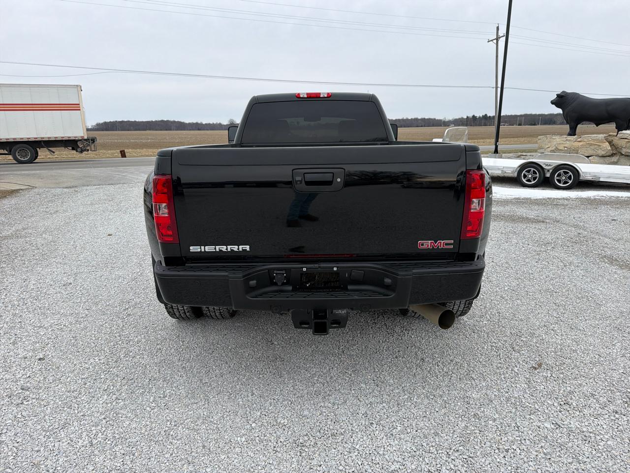 GMC Sierra 3500HD Denali Crew Cab SRW 4WD 2013
