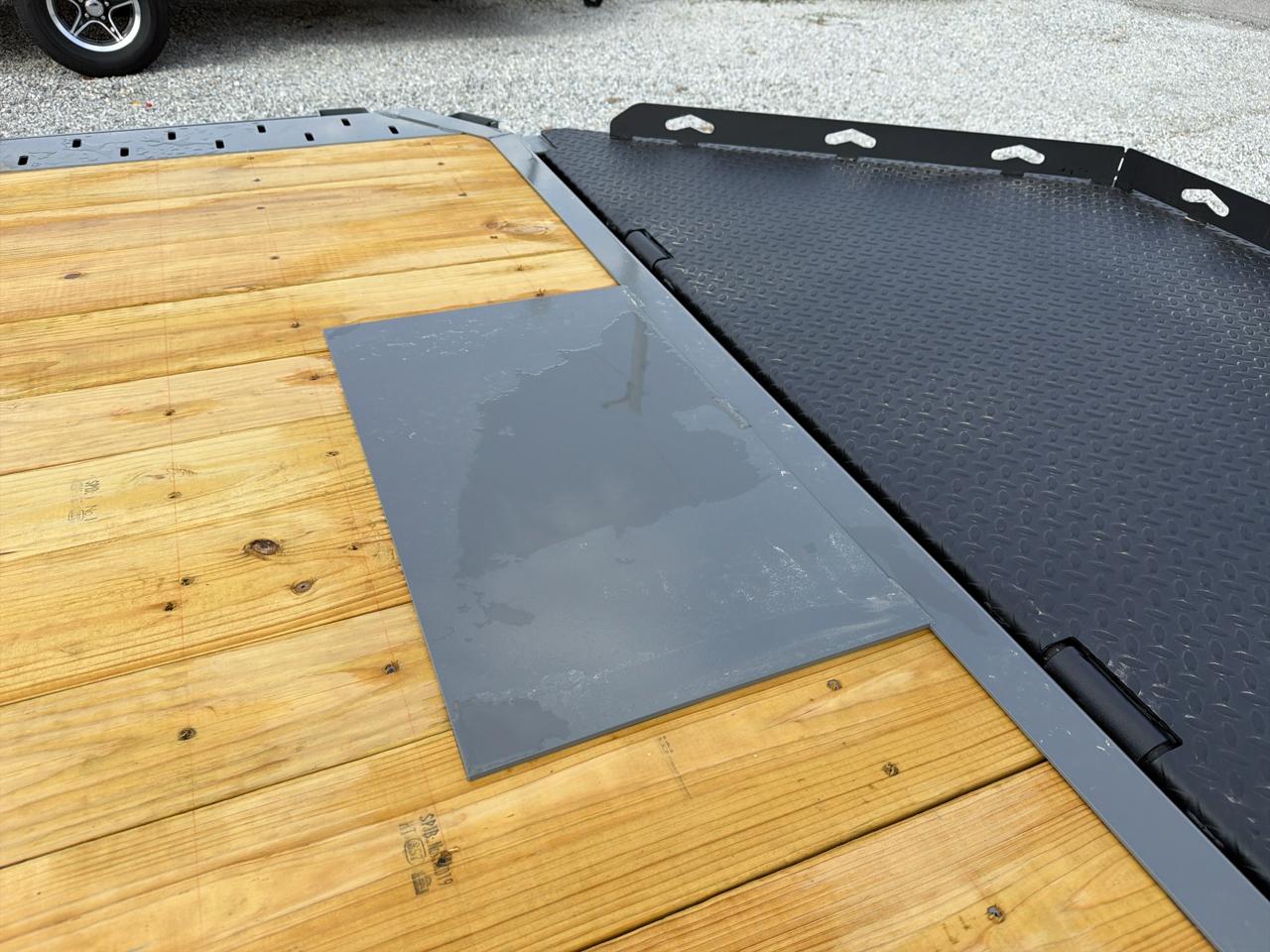 Diamond C Trailer Unknown  2026