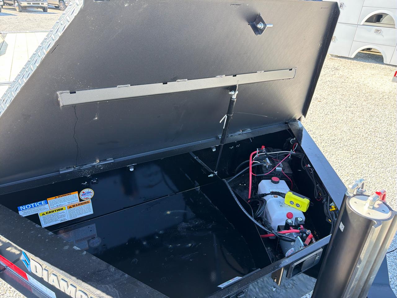 Diamond C Trailer Unknown  2026