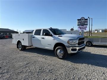 2022 RAM 3500 Tradesman 4WD Crew Cab 60" CA 172.4" WB