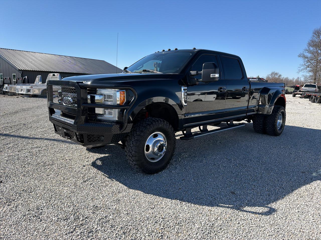 Ford F-350 SD Lariat Crew Cab 4WD DRW 2017
