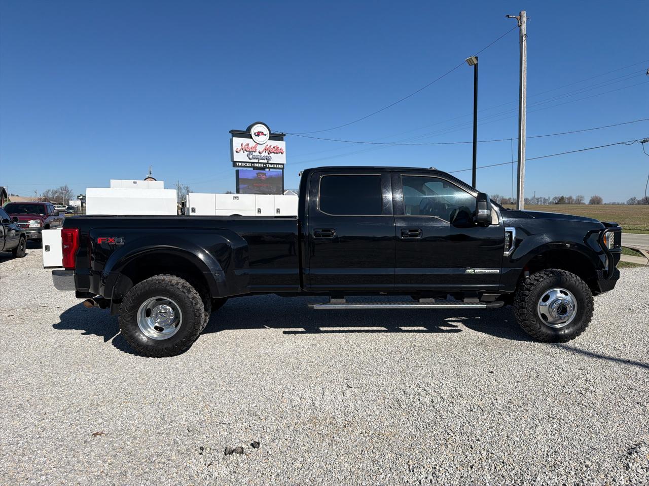 Ford F-350 SD Lariat Crew Cab 4WD DRW 2017