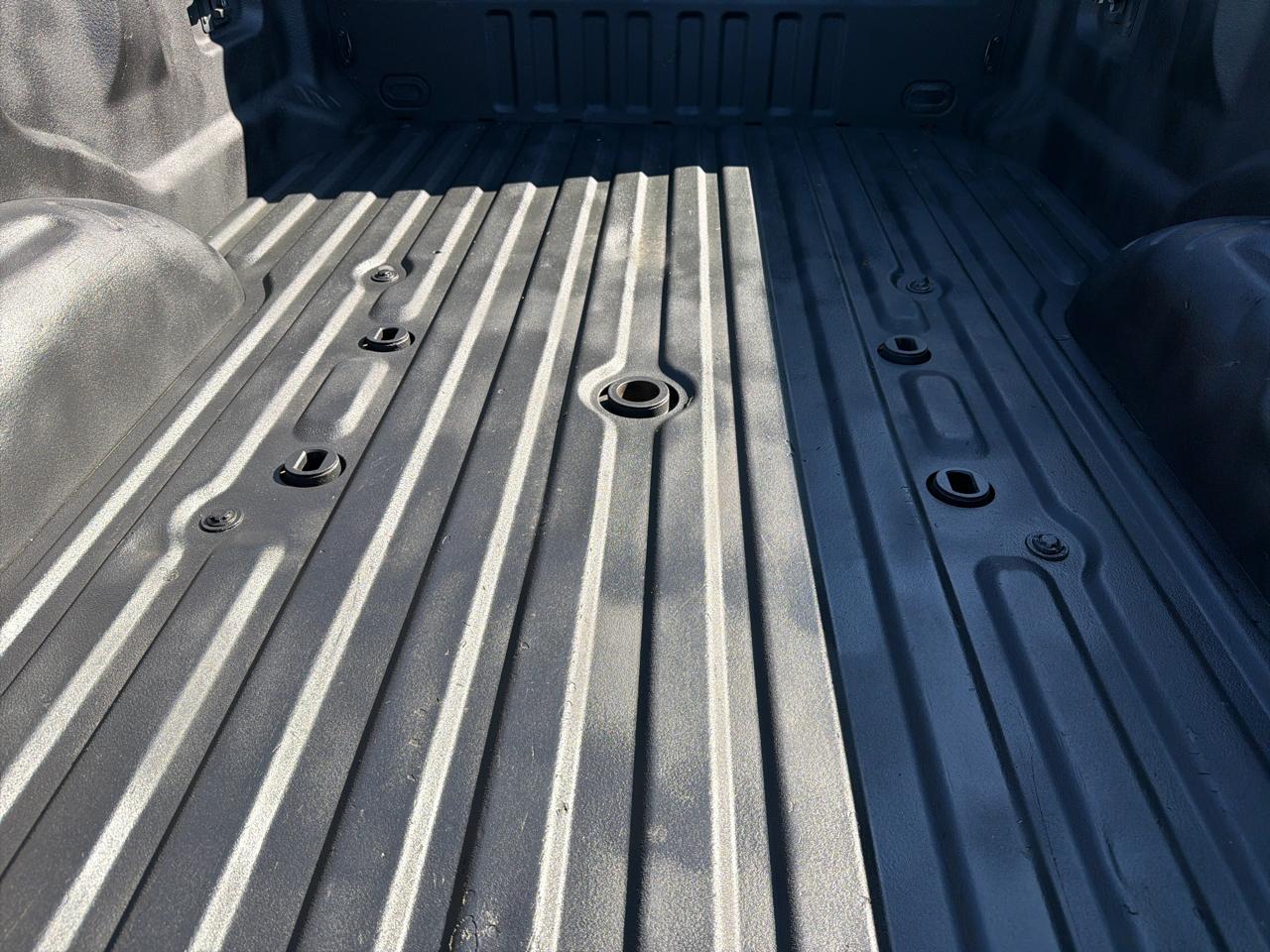 Ford F-350 SD Lariat Crew Cab 4WD DRW 2017