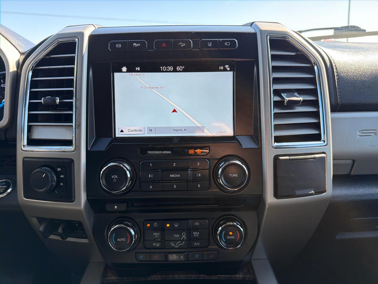 Ford F-350 SD Lariat Crew Cab 4WD DRW 2017